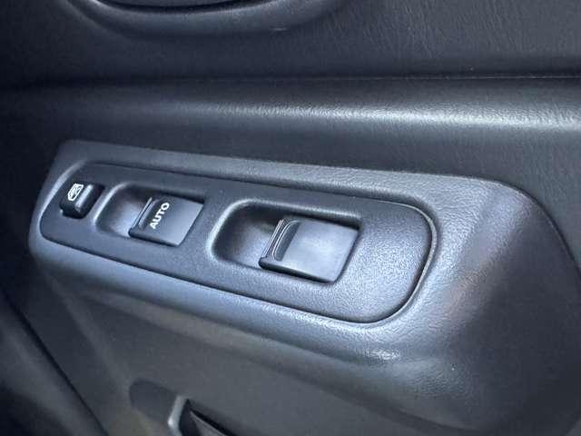 運転席パワステです☆