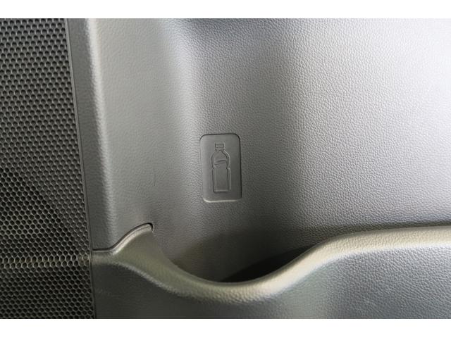 ドア側ドリンクホルダー