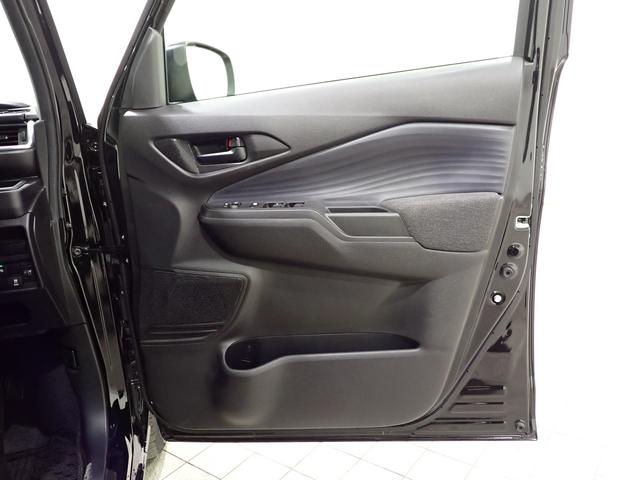 ソリオ G 2型 【アウトレット中古車】 オートライト スライドドア ナビ プッシュスタート オートエアコン スズキセーフティーサポート 衝突被害軽減システム 横滑り防止機能 盗難防止システム(32枚目)