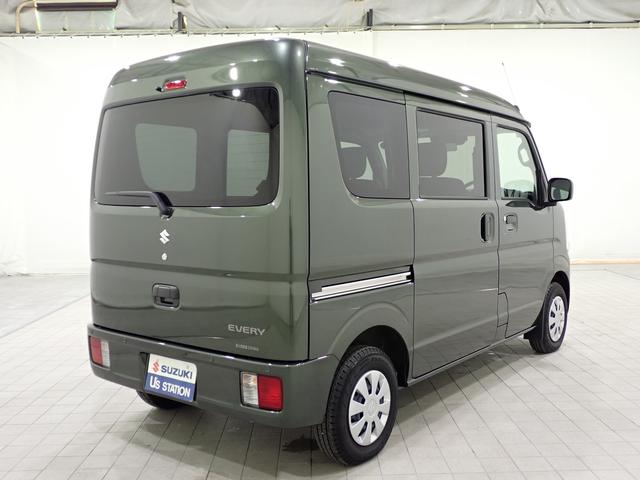 エブリイ ！先行初売！　ＰＣ　６型　両側スライドドア　オートライト　スライドドア　エアコン　スズキセーフティーサポート　横滑り防止機能　盗難防止システム（8枚目）