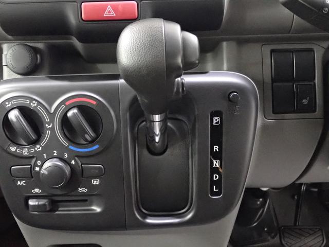 エブリイ ！先行初売！　ＰＣ　６型　両側スライドドア　オートライト　スライドドア　エアコン　スズキセーフティーサポート　横滑り防止機能　盗難防止システム（25枚目）