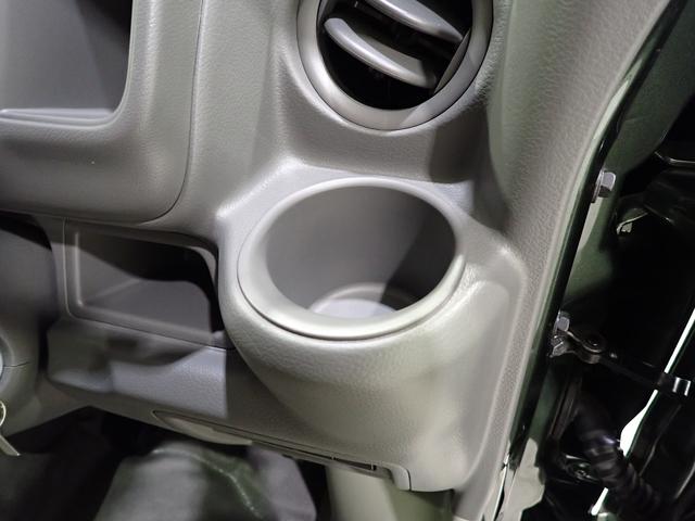 エブリイ ！先行初売！　ＰＣ　６型　両側スライドドア　オートライト　スライドドア　エアコン　スズキセーフティーサポート　横滑り防止機能　盗難防止システム（26枚目）