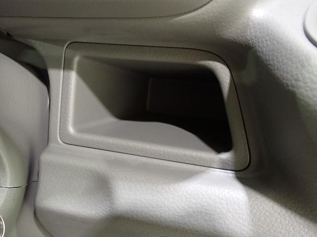 エブリイ ！先行初売！　ＰＣ　６型　両側スライドドア　オートライト　スライドドア　エアコン　スズキセーフティーサポート　横滑り防止機能　盗難防止システム（28枚目）