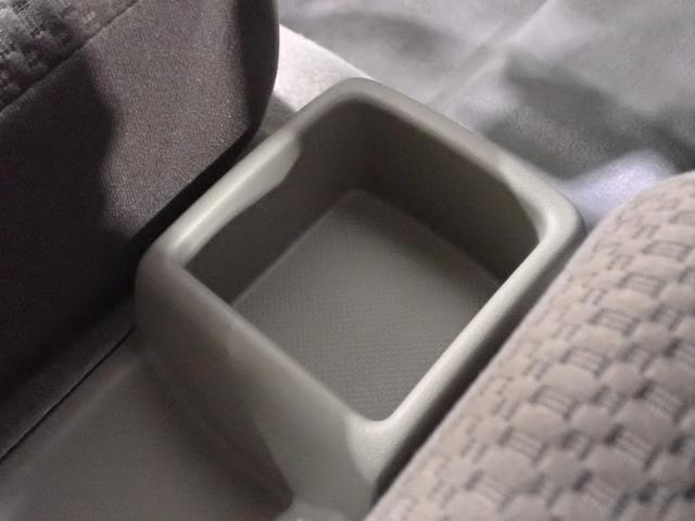 エブリイ ！先行初売！　ＰＣ　６型　両側スライドドア　オートライト　スライドドア　エアコン　スズキセーフティーサポート　横滑り防止機能　盗難防止システム（30枚目）