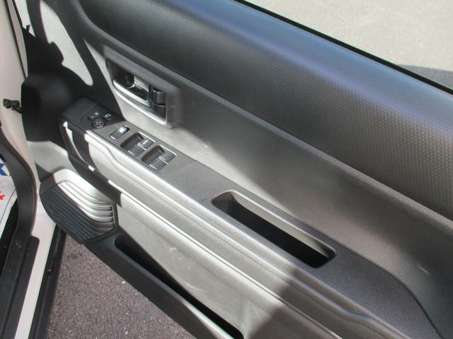 ハスラー ＨＹＢＲＩＤ　Ｇターボ　３型　全方位カメラ　ナビ　コネクト　全方位カメラ　９インチ純正ナビ　スズキコネクト対応通信機装着車　アイドリングストップ　ＬＥＤヘッドランプ　両席シートヒーター　衝突被害軽減ブレーキ　後退時ブレーキサポート（7枚目）