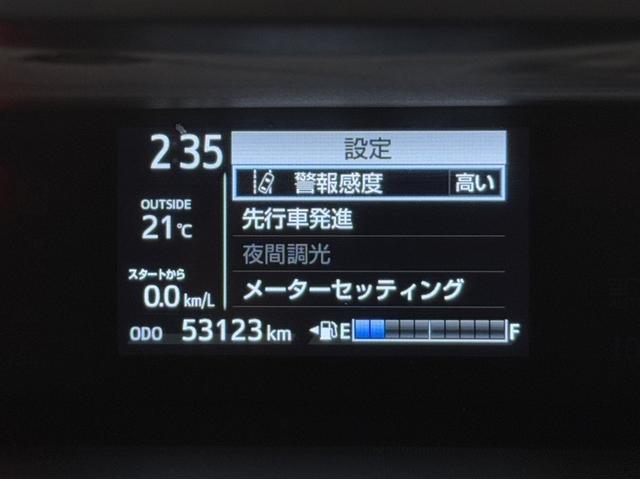 アクア クロスオーバー 衝突被害軽減ブレーキ ドライブレコーダー ナビ フルセグ Bluetooth バックモニター 先進ライト 車線逸脱警報 オートエアコン キーレスエントリー 純正アルミ CD/DV再生 横滑り防止装置(19枚目)