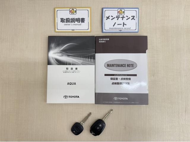 アクア クロスオーバー 衝突被害軽減ブレーキ ドライブレコーダー ナビ フルセグ Bluetooth バックモニター 先進ライト 車線逸脱警報 オートエアコン キーレスエントリー 純正アルミ CD/DV再生 横滑り防止装置(30枚目)