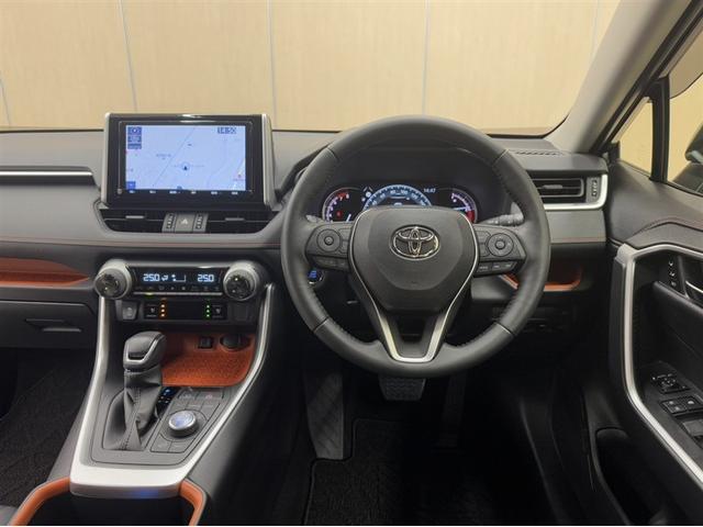 ＲＡＶ４ アドベンチャー　４ＷＤ　衝突被害軽減ブレーキ　ペダル踏み間違い急発進抑制装置　ナビ　フルセグ　Ｂｌｕｅｔｏｏｔｈ　ＥＴＣ　ＬＥＤ　シートヒーター・ベンチレーション　クルーズコントロール　ブラインドスポットモニター（6枚目）