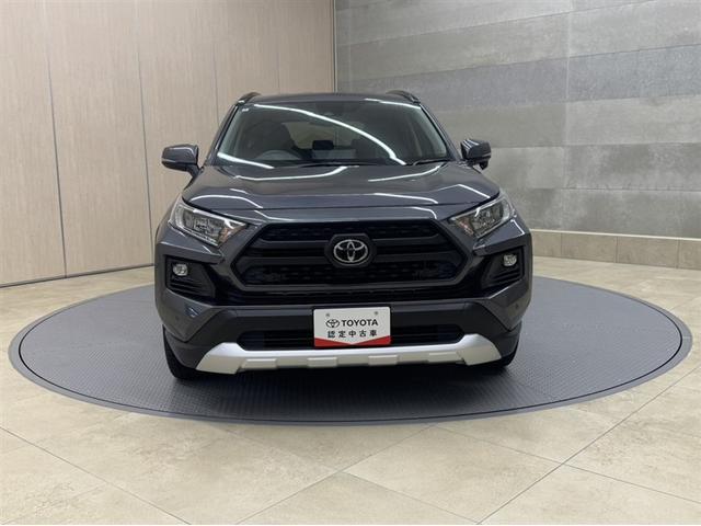 ＲＡＶ４ アドベンチャー　４ＷＤ　衝突被害軽減ブレーキ　ペダル踏み間違い急発進抑制装置　ナビ　フルセグ　Ｂｌｕｅｔｏｏｔｈ　ＥＴＣ　ＬＥＤ　シートヒーター・ベンチレーション　クルーズコントロール　ブラインドスポットモニター（17枚目）