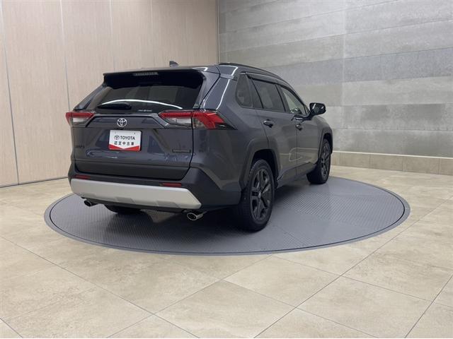 ＲＡＶ４ アドベンチャー　４ＷＤ　衝突被害軽減ブレーキ　ペダル踏み間違い急発進抑制装置　ナビ　フルセグ　Ｂｌｕｅｔｏｏｔｈ　ＥＴＣ　ＬＥＤ　シートヒーター・ベンチレーション　クルーズコントロール　ブラインドスポットモニター（19枚目）
