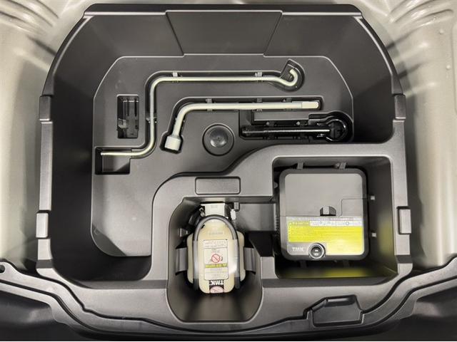 アクア S 衝突被害軽減ブレーキ 車線逸脱警報装置 オートハイビーム 横滑り防止装置 ABS ワンセグ内蔵メモリー Bluetooth バックモニター スマートキー イモビライザー ワンオーナー オートエアコン(15枚目)