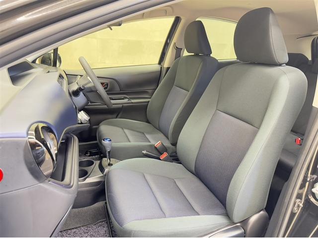 アクア S 衝突被害軽減ブレーキ 車線逸脱警報装置 オートハイビーム 横滑り防止装置 ABS ワンセグ内蔵メモリー Bluetooth バックモニター スマートキー イモビライザー ワンオーナー オートエアコン(16枚目)