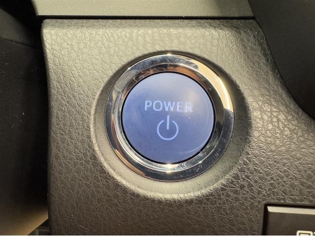 カムリ WS 衝突被害軽減ブレーキ ペダル踏み間違い急発進抑制装置 9インチナビ フルセグ Bluetooth ETC LED バックモニター クルーズコントロール CD/DVD再生 先進ライト 車線逸脱警報(14枚目)