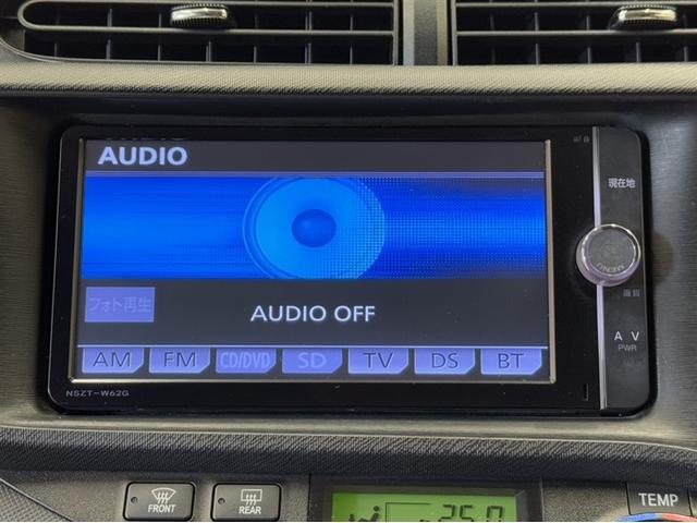 アクア G フルセグ内蔵メモリーナビ DVD再生 Bluetooth バックモニター ETC スマートキー イモビライザー ワンオーナー 整備記録簿 横滑り防止装置 ABS オートエアコン デュアルエアバッグ(7枚目)