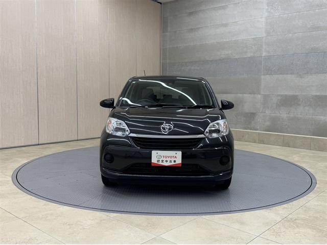 パッソ X Lパッケージ 衝突被害軽減ブレーキ ペダル踏み間違い急発進抑制装置 ナビ フルセグ Bluetooth LED ベンチシート アイドリングストップ スマートキー オートエアコン 先進ライト 車線逸脱警報 記録簿(13枚目)