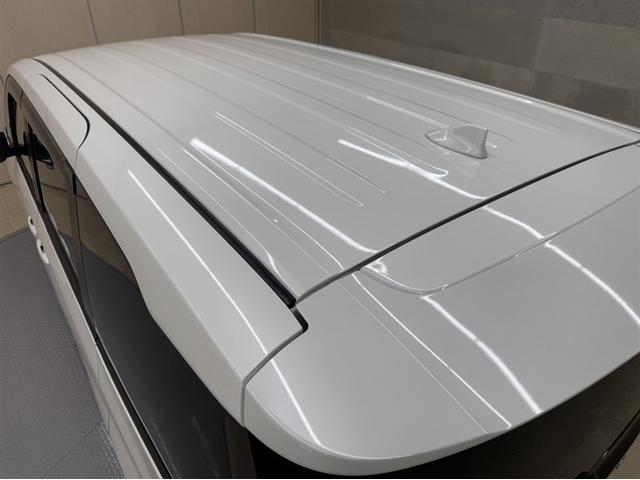 屋根の状態もしっかり確認出来ます。トヨタ中古車「まるごとクリーニング」でピカピカです。