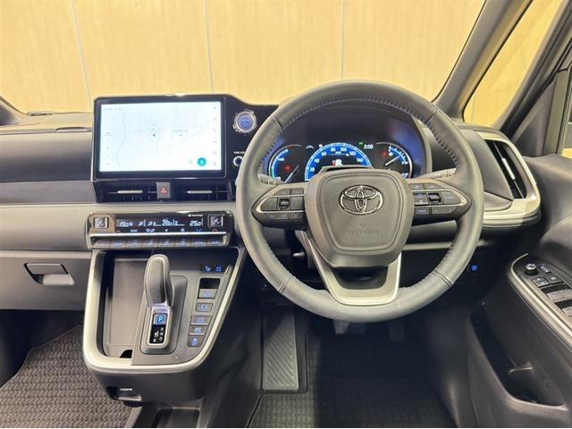 ヴォクシー ハイブリッドＳ－Ｚ　全周囲モニター　ドラレコ　シートヒーター　ディスプレイオーディオ　ナビ　フルセグＴＶ　ＤＶＤ　Ｂｌｕｅｔｏｏｔｈ　両側電動スライドドア　ＥＴＣ２．０　クルーズコントロール　ＡＣ１００Ｖ／１５００Ｗ（6枚目）