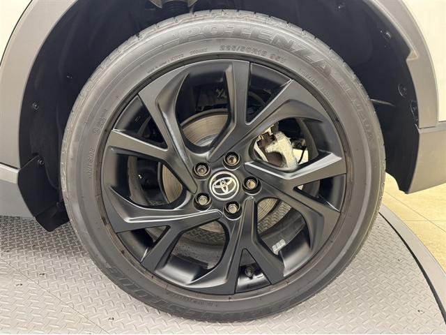 Ｃ－ＨＲ Ｇ　モード　ネロ　セーフティプラスＩＩＩ　衝突被害軽減ブレーキ　ペダル踏み間違い急発進抑制装置　ドライブレコーダー　ナビ　フルセグ　Ｂｌｕｅｔｏｏｔｈ　シートヒーター　ＥＴＣ　ブラインドスポットモニター　全周囲カメラ　クルーズコントロール（17枚目）