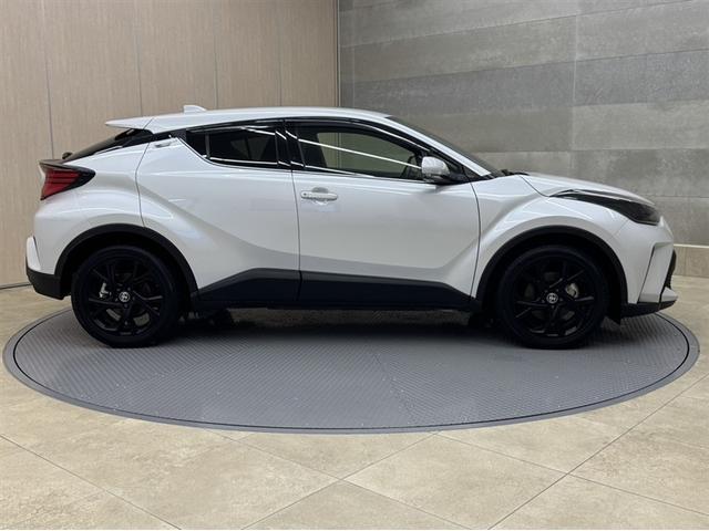 Ｃ－ＨＲ Ｇ　モード　ネロ　セーフティプラスＩＩＩ　衝突被害軽減ブレーキ　ペダル踏み間違い急発進抑制装置　ドライブレコーダー　ナビ　フルセグ　Ｂｌｕｅｔｏｏｔｈ　シートヒーター　ＥＴＣ　ブラインドスポットモニター　全周囲カメラ　クルーズコントロール（20枚目）