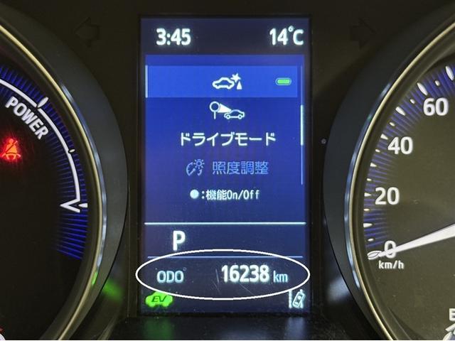 Ｃ－ＨＲ Ｇ　モード　ネロ　セーフティプラスＩＩＩ　衝突被害軽減ブレーキ　ペダル踏み間違い急発進抑制装置　ドライブレコーダー　ナビ　フルセグ　Ｂｌｕｅｔｏｏｔｈ　シートヒーター　ＥＴＣ　ブラインドスポットモニター　全周囲カメラ　クルーズコントロール（25枚目）