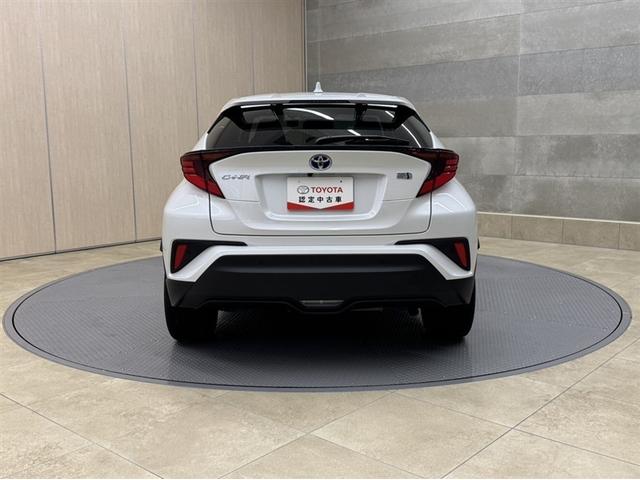 Ｃ－ＨＲ Ｇ　モード　ネロ　セーフティプラスＩＩＩ　衝突被害軽減ブレーキ　ペダル踏み間違い急発進抑制装置　ドライブレコーダー　ナビ　フルセグ　Ｂｌｕｅｔｏｏｔｈ　シートヒーター　ＥＴＣ　ブラインドスポットモニター　全周囲カメラ　クルーズコントロール（32枚目）