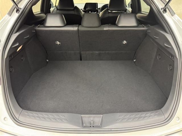 Ｃ－ＨＲ Ｇ　モード　ネロ　セーフティプラスＩＩＩ　衝突被害軽減ブレーキ　ペダル踏み間違い急発進抑制装置　ドライブレコーダー　ナビ　フルセグ　Ｂｌｕｅｔｏｏｔｈ　シートヒーター　ＥＴＣ　ブラインドスポットモニター　全周囲カメラ　クルーズコントロール（34枚目）