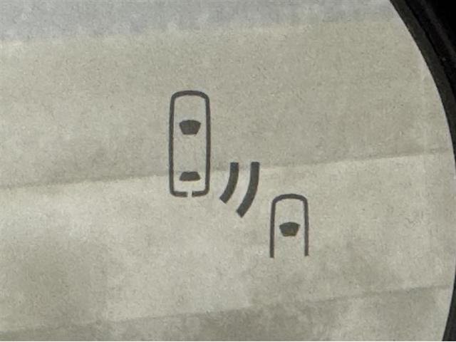 シエンタ ハイブリッドＺ　衝突被害軽減ブレーキ　ペダル踏み間違い急発進抑制装置　ドライブレコーダー　電源コンセント　ナビ　フルセグ　Ｂｌｕｅｔｏｏｔｈ　後席モニター　ＥＴＣ　ＬＥＤ　クルーズコントロール　全周囲カメラ（16枚目）