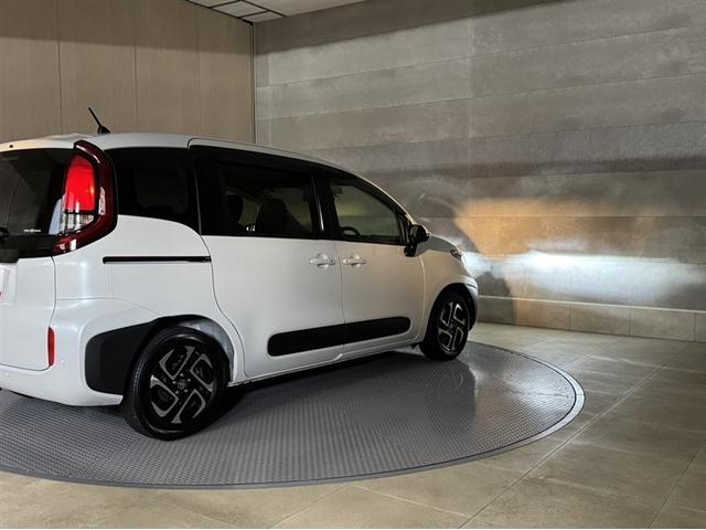 シエンタ Ｇ　ドラレコ　全周囲モニター　ディスプレイオーディオ　ナビ　フルセグＴＶ　ＣＤ／ＤＶＤ再生　Ｂｌｕｅｔｏｏｔｈ　両側電動スライドドア　ＥＴＣ　スマートキー　クルーズコントロール　ワンオーナー　整備記録簿（18枚目）