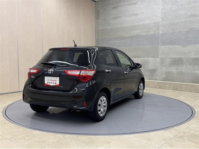 ヴィッツ F セーフティーエディションII 衝突被害軽減ブレーキ ナビ ワンセグ Bluetooth ETC バックモニター 先進ライト 車線逸脱警報 スマートキー マニュアルエアコン CD再生 横滑り防止装置 盗難防止装置(16枚目)