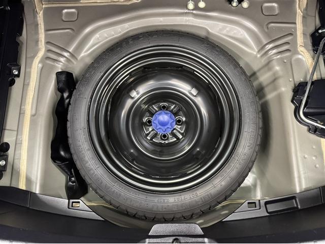 ヴィッツ F セーフティーエディションII 衝突被害軽減ブレーキ ナビ ワンセグ Bluetooth ETC バックモニター 先進ライト 車線逸脱警報 スマートキー マニュアルエアコン CD再生 横滑り防止装置 盗難防止装置(17枚目)