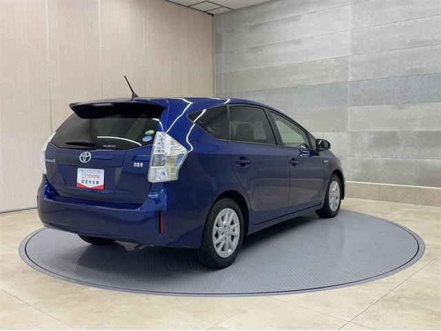 プリウスアルファ S フルセグ内蔵メモリーナビ CD/DVD Bluetooth対応 後席モニター バックモニター ETC 横滑り防止装置 ABS スマートキー イモビライザー サイドエアバック オートエアコン 純正アルミ(18枚目)