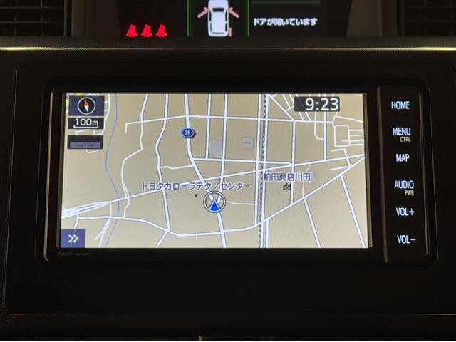 ナビ付きです。目的地を設定すれば、初めての場所でも簡単に行くことが出来ます。