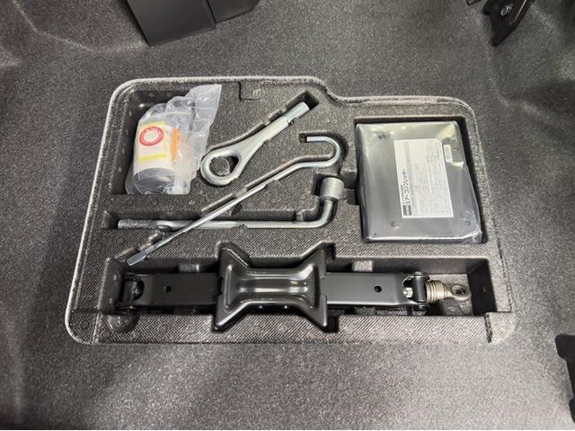 軽量コンパクトな修理キットは燃費向上に貢献します。これなら女性の方でも対応できますね☆☆