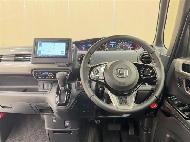 Ｎ−ＢＯＸならではの見晴らしのよい前方視界で、快適なドライブをお楽しみいただけます。