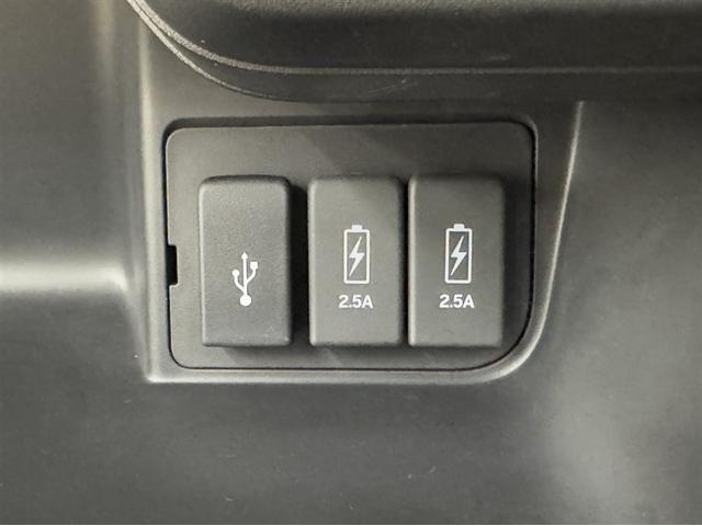 ＵＳＢ接続による音楽再生が可能です。また、充電用ＵＳＢポート付き。スマートフォンやタブレットなどの充電に便利です。