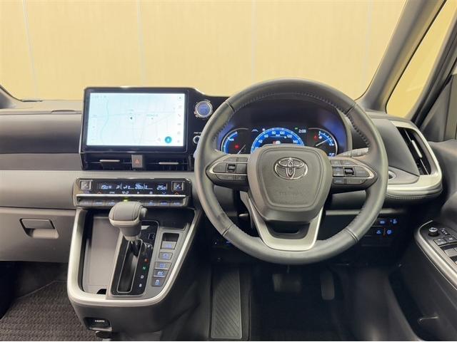 ノア ハイブリッドS-Z ドラレコ AC100V/1500W電源コンセント ディスクプレイヤー ナビ フルセグTV 後席モニター Bluetooth CD/DVDプレイヤー 両側電動スライドドア ワンオーナー 記録簿 LED(9枚目)