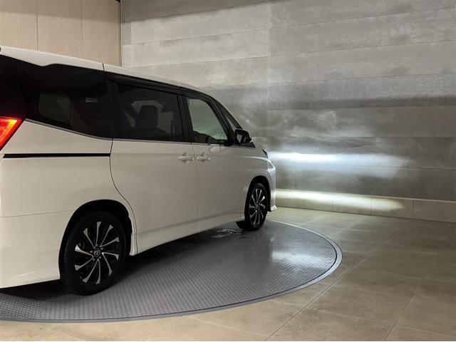 ノア ハイブリッドS-Z ドラレコ AC100V/1500W電源コンセント ディスクプレイヤー ナビ フルセグTV 後席モニター Bluetooth CD/DVDプレイヤー 両側電動スライドドア ワンオーナー 記録簿 LED(19枚目)