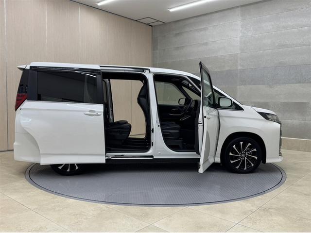 ノア ハイブリッドS-Z ドラレコ AC100V/1500W電源コンセント ディスクプレイヤー ナビ フルセグTV 後席モニター Bluetooth CD/DVDプレイヤー 両側電動スライドドア ワンオーナー 記録簿 LED(21枚目)
