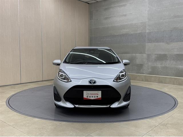 アクア Sスタイルブラック ドラレコ 全周囲モニター 衝突被害軽減ブレーキ ペダル踏み間違い急発進抑制装置 車線逸脱警報装置 オートハイビーム ワンセグ内蔵メモリー Bluetooth対応 ETC スマートキー LEDライト(18枚目)