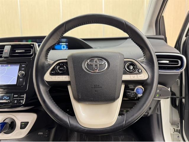 プリウス Aツーリングセレクション 衝突被害軽減ブレーキ ペダル踏み間違い急発進抑制装置 ドライブレコーダー ナビ フルセグ Bluetooth シートヒーター ETC LED ブラインドスポットモニター クルーズコントロール(30枚目)