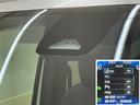 衝突被害軽減ブレーキに加え、ペダル踏み間違い急発進抑制装置等を搭載した「サポカーS」です。安全機能の詳細はスタッフまでおたずねください。機能を過信せず、必ずご自身で安全運転を行ってください。