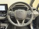 ステアリングスイッチ搭載!手を離さずに手元のスイッチでさまざまな操作が可能。運転中、視線をそらさなくても操作ができて安全です!