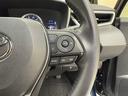 レーダークルーズコントロールを搭載しております。前車との距離をレーダーで測り一定の車間距離とスピードを保つとても便利な機能です。高速道路で楽に安心安全です!
