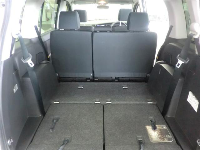 ３列目シートは床下収納なので広々とした荷室になります！！大きなものもバッチリ入りますよ！！