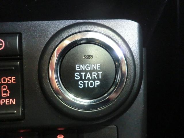 スマートキー＆プッシュスタートシステムです！ボタンを押すだけでエンジンのＯＮ、ＯＦＦが出来ます！とっても便利ですよ
