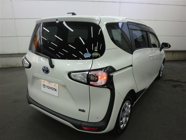 サービス工場を併設完備しております。車検・点検・修理なんでもお任せ下さい！！