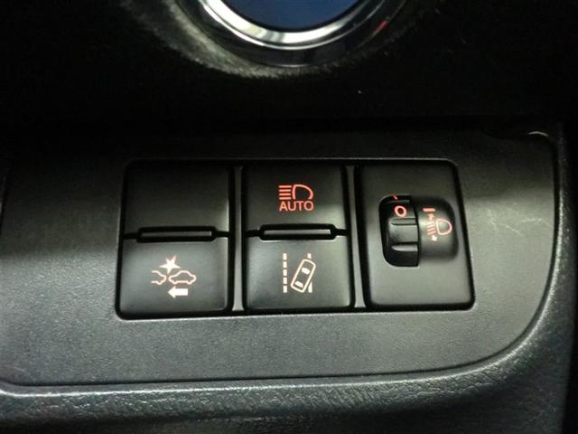 レーザーレーダーと単眼カメラの２種類のセンサーで危険を察知。３つの機能で事故に備える、衝突回避支援パッケージ“トヨタセーフティセンスＣ”が付いています！