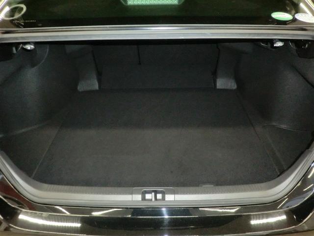 カムリ Ｇレザーパッケージ　衝突被害軽減　ＤＶＤプレーヤー　定期点検記録簿　ＬＥＤランプ　ナビＴＶ　横滑り防止　本革シート　電動シート　イモビライザー　エアバッグ　キーフリー　メモリ－ナビ　オートクルーズ　ＡＢＳ　オートエアコン（19枚目）