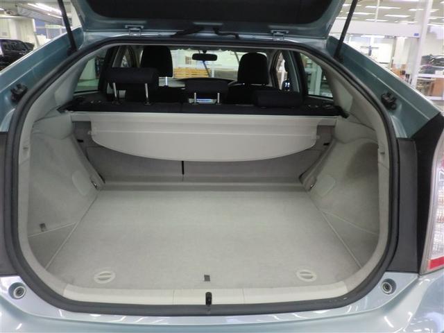 広々ラゲッジルームで荷物もたくさん積めます！！