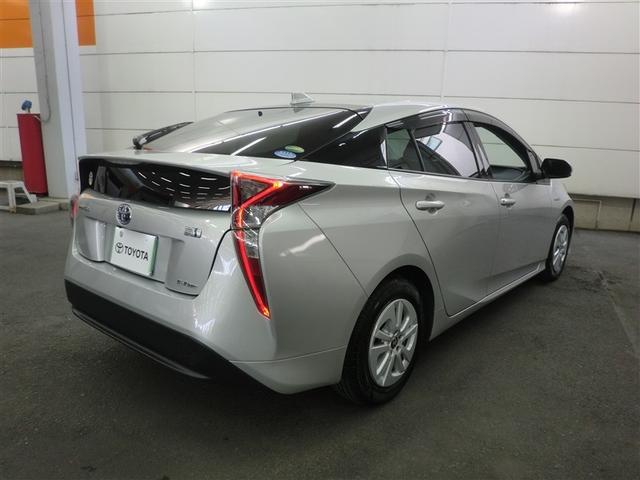 プリウス S 衝突軽減 4wd フルセグTV エアコン LEDヘッドライト バックガイドモニター クルコン ETC車載器 盗難防止システム メモリナビ パワーステアリング カーテンエアバック ワンオーナー ABS(4枚目)